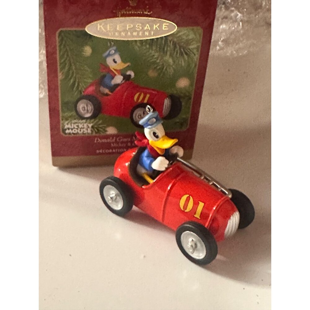 Hallmark Keepsake Ornament Donald Goes Motoring‎ Mickey & Co. Holiday Decoration